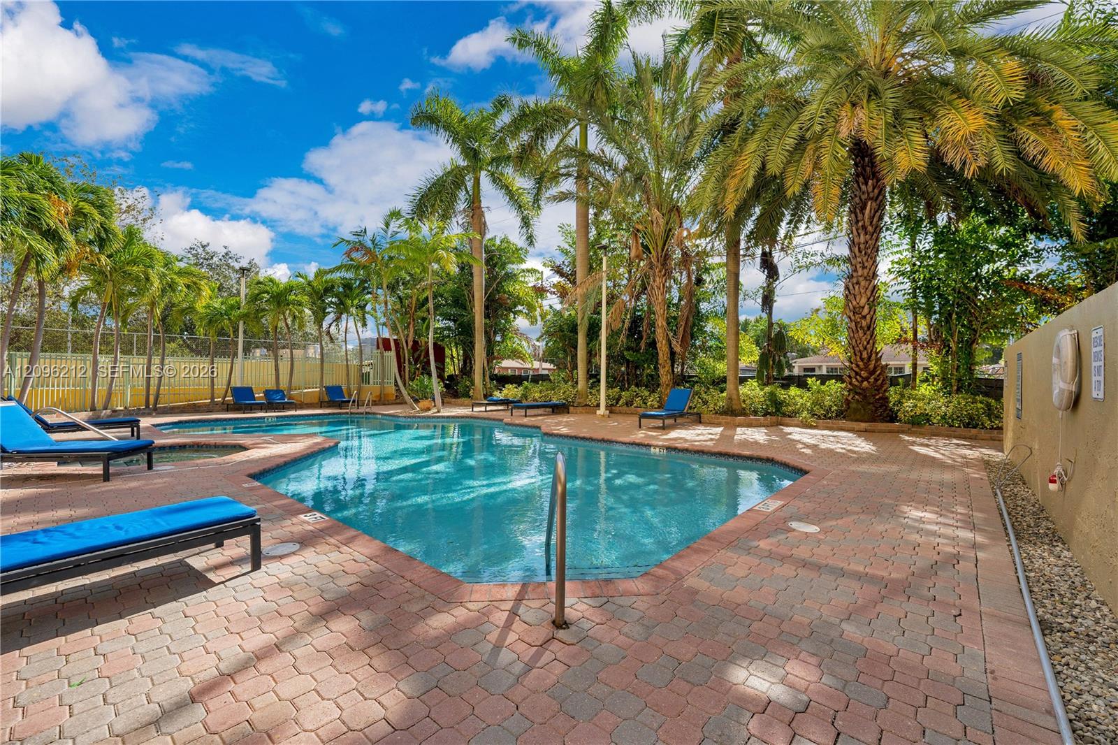 3500 Coral Way