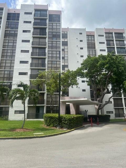 17021 N Bay Road
