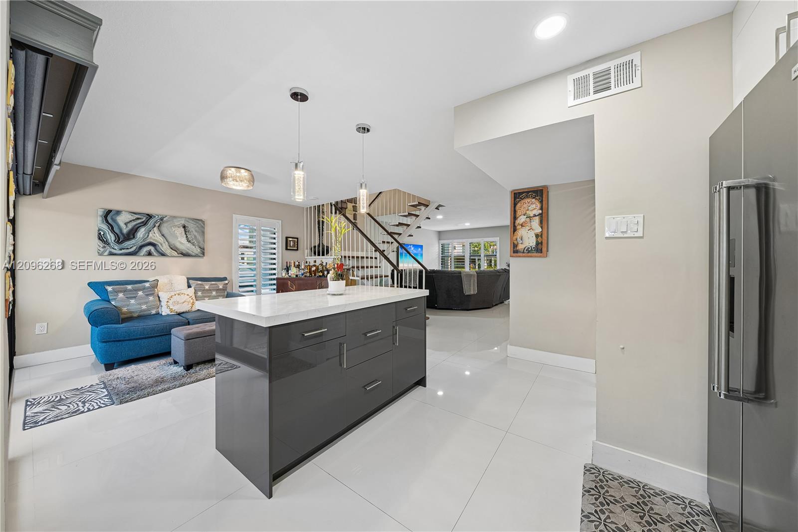 6526 Kendale Lakes Drive