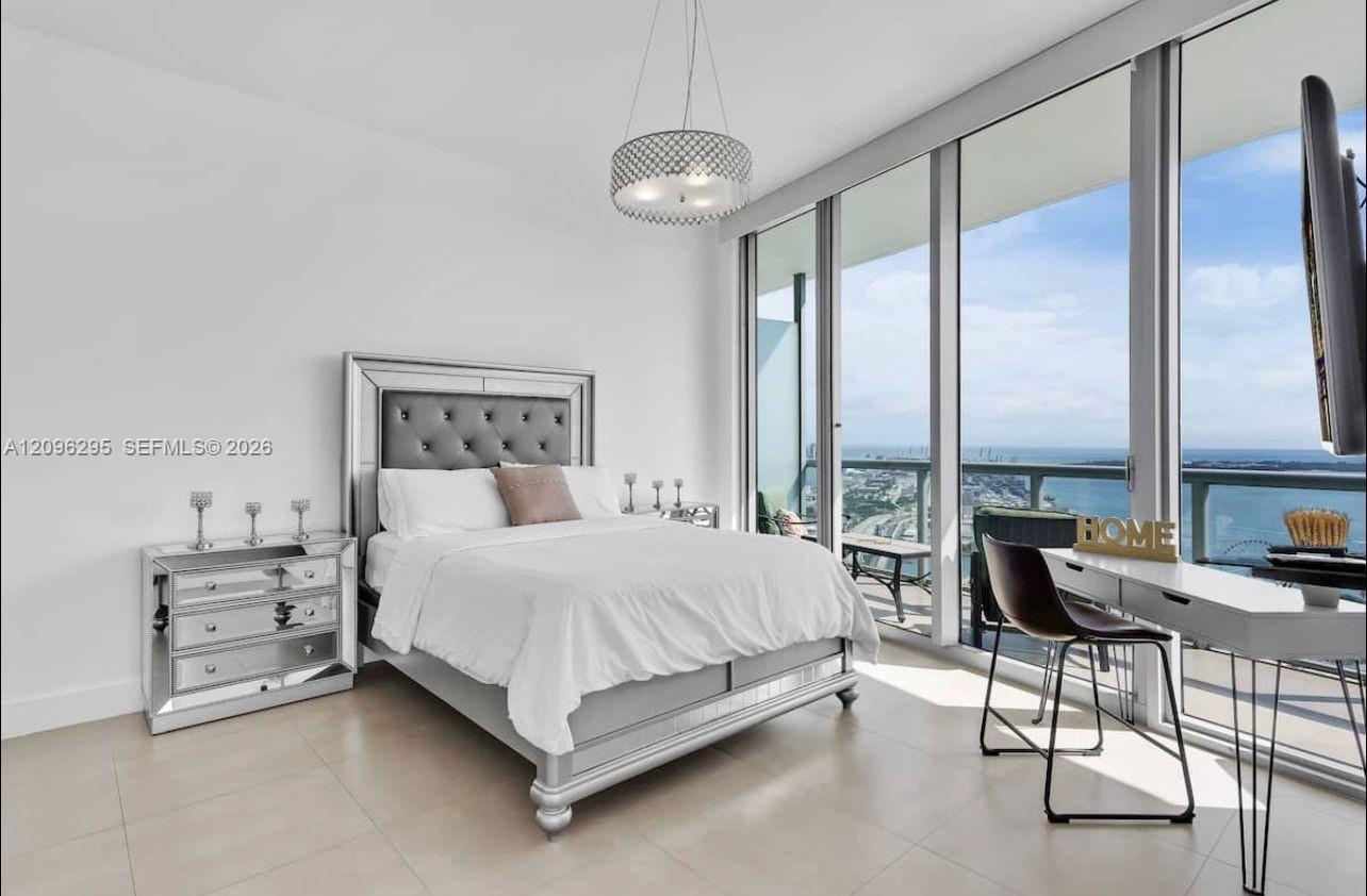 888 Biscayne Boulevard gallery image #12