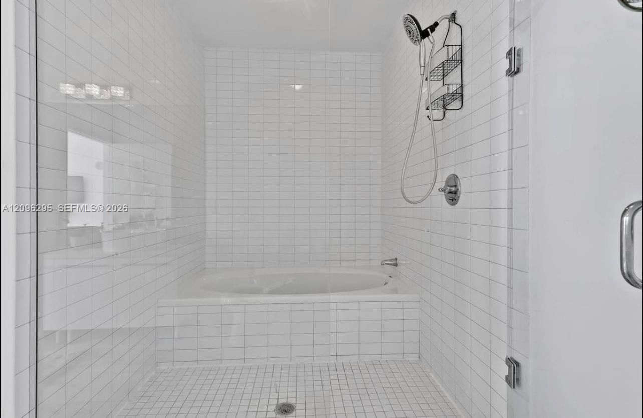 888 Biscayne Boulevard gallery image #15