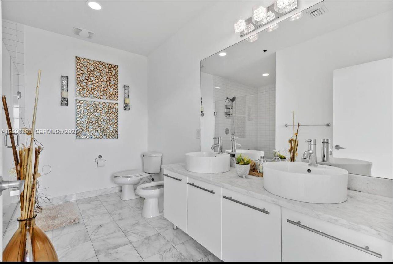 888 Biscayne Boulevard gallery image #16
