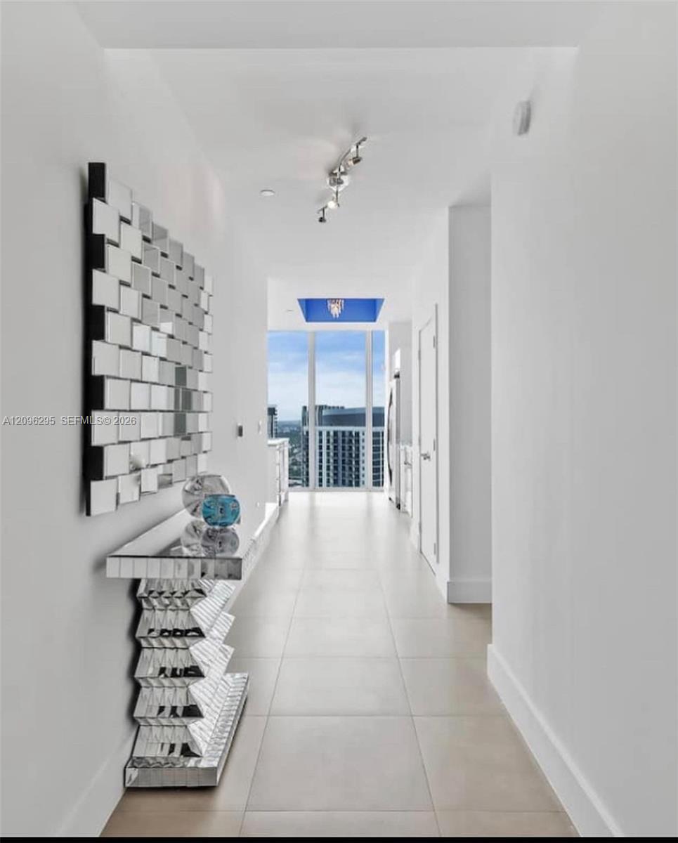 888 Biscayne Boulevard gallery image #3