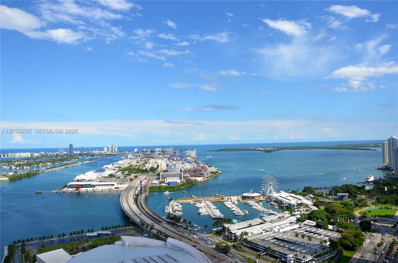 888 Biscayne Boulevard gallery image #37