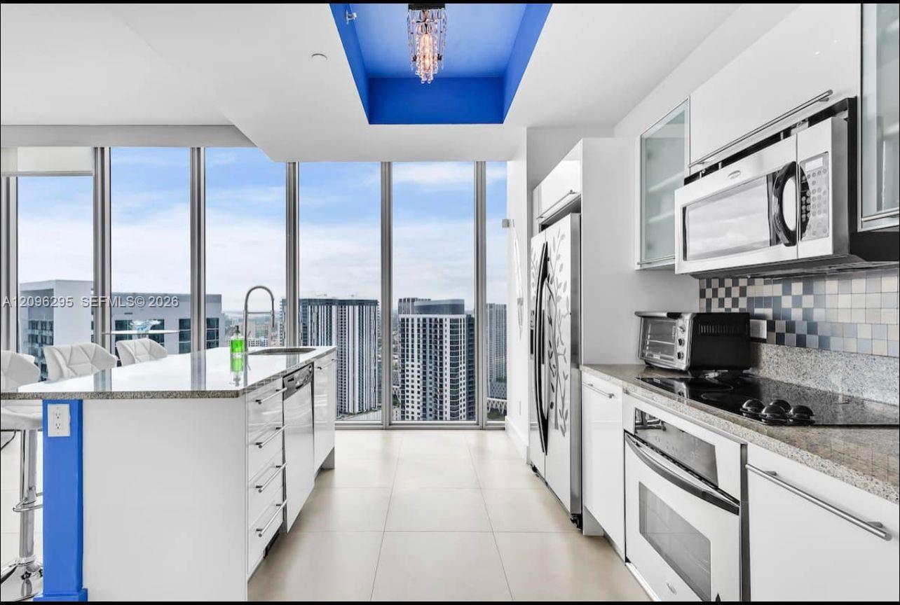888 Biscayne Boulevard gallery image #5