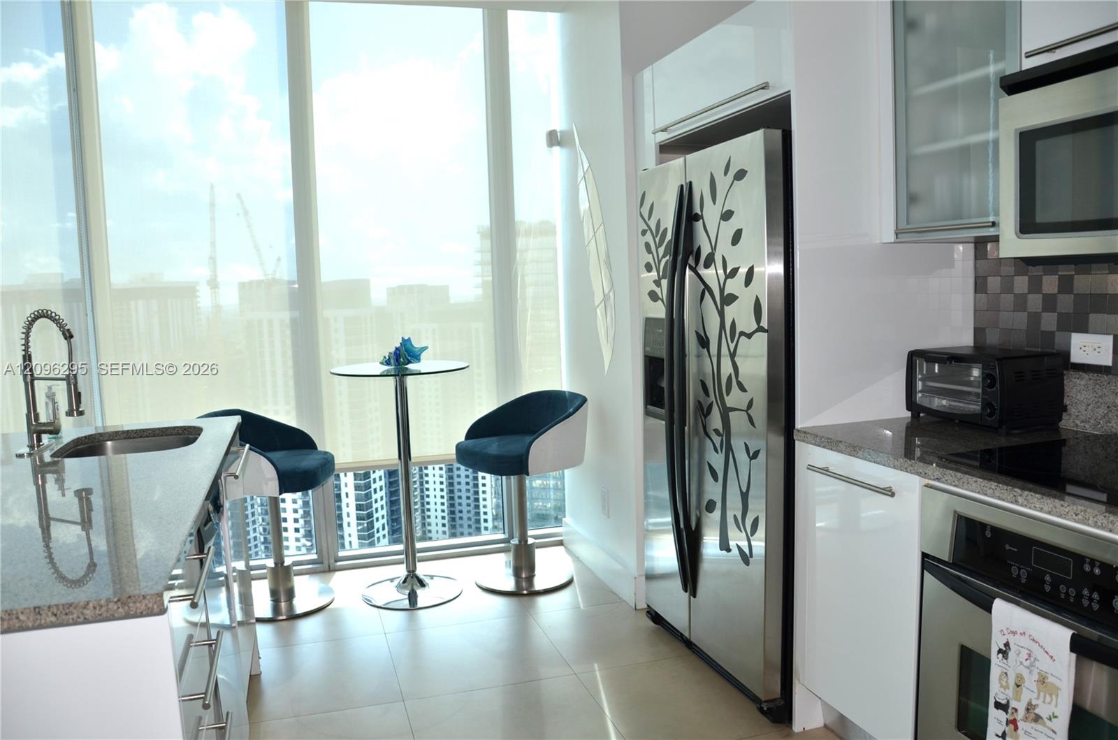 888 Biscayne Boulevard gallery image #7