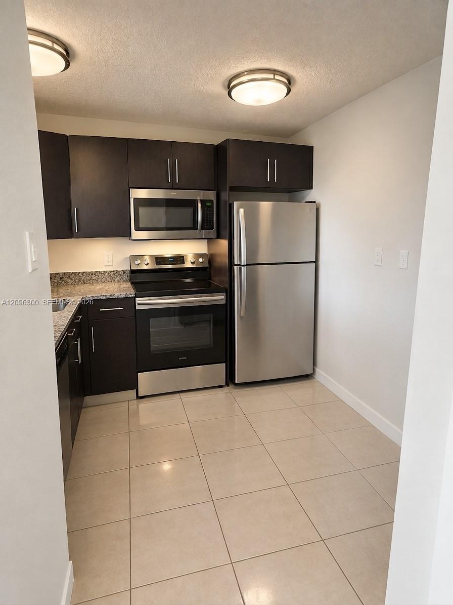 486 NW 165th St Road