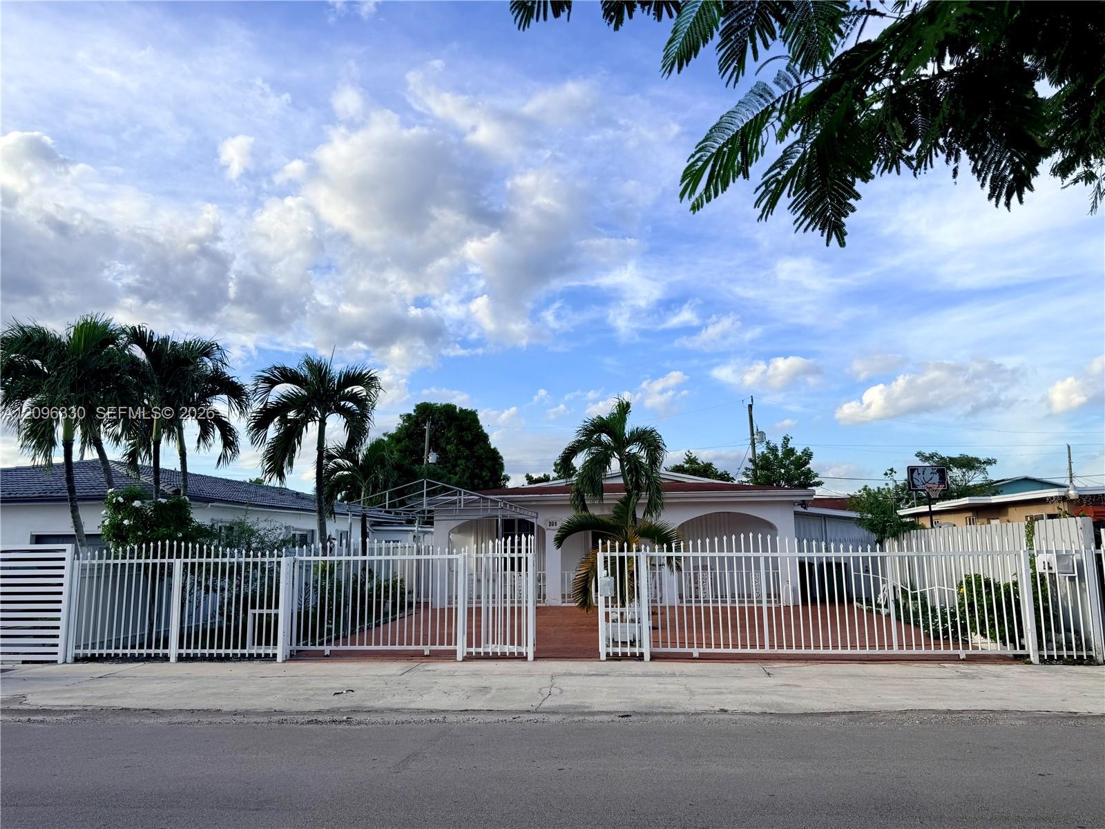 261 E 50th Street
