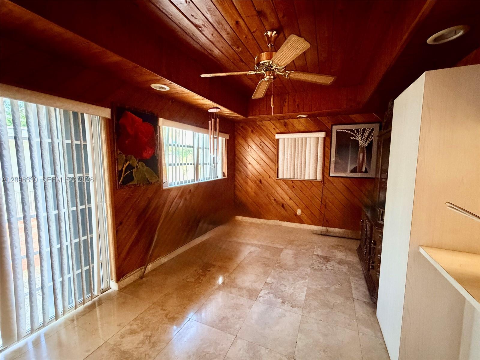 261 E 50th Street