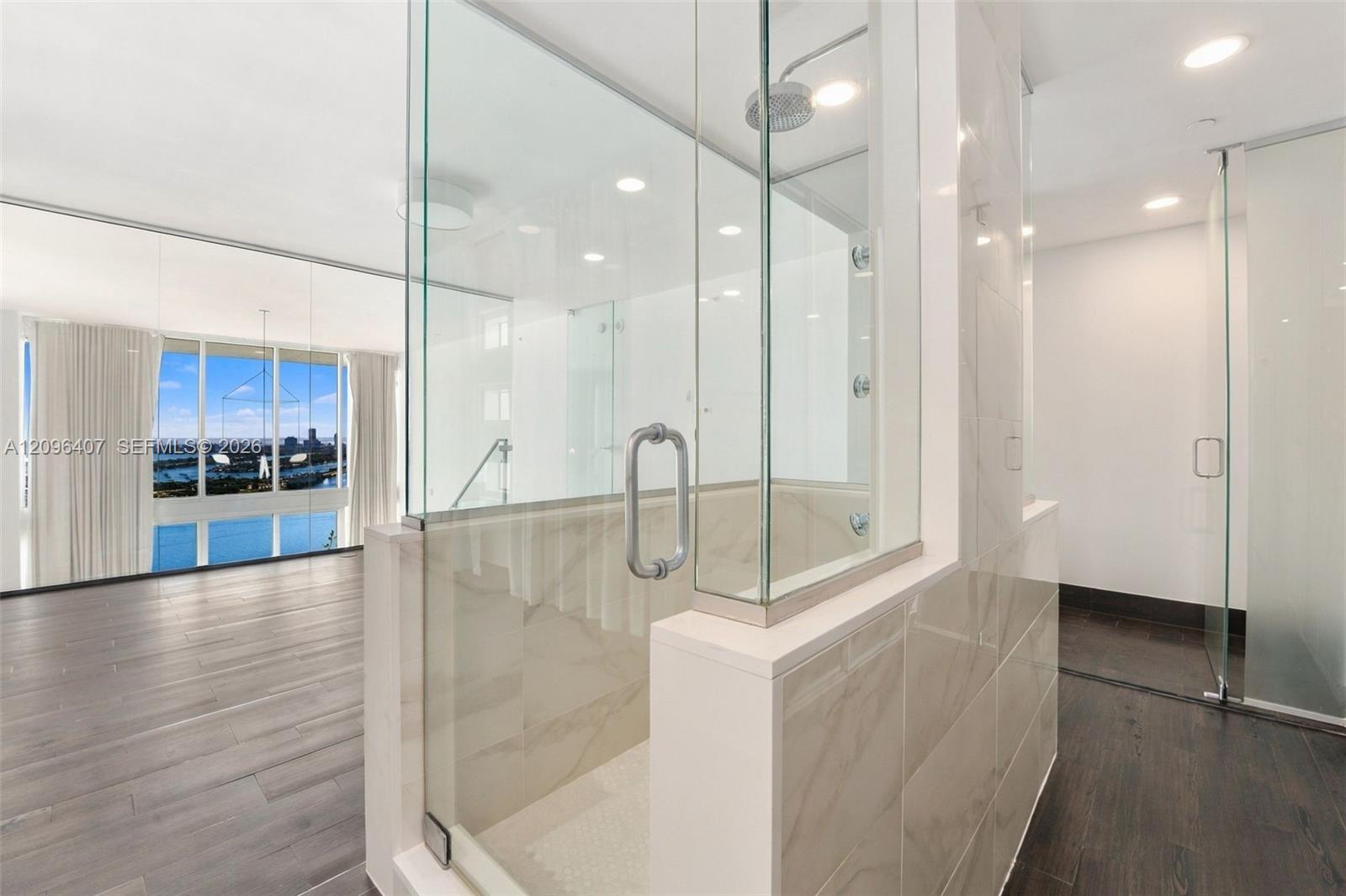 1040 Biscayne Boulevard gallery image #18