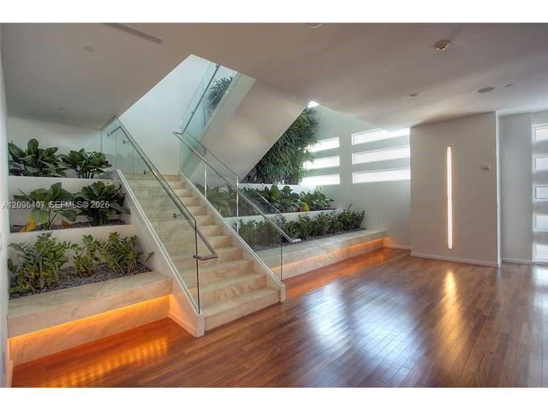 1040 Biscayne Boulevard gallery image #38