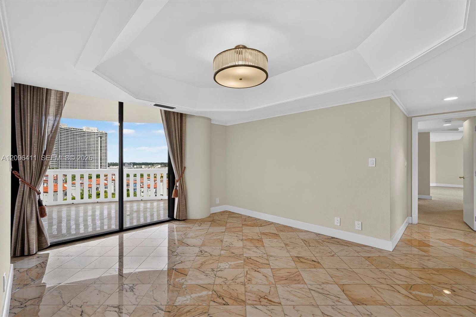 3000 Island Boulevard