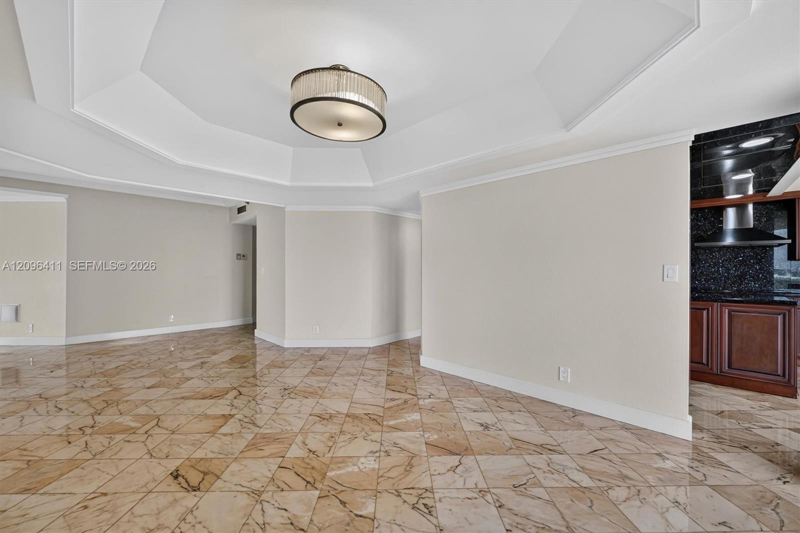 3000 Island Boulevard