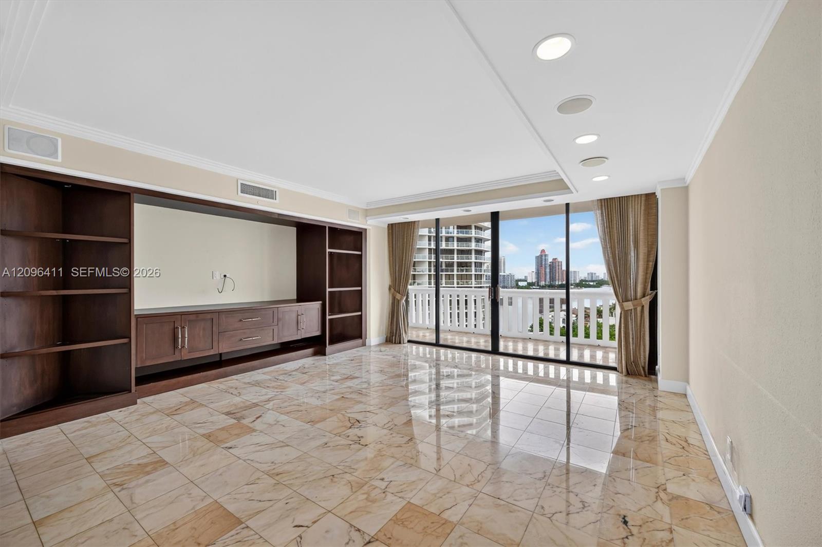 3000 Island Boulevard