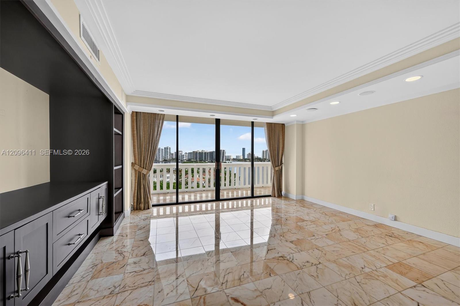 3000 Island Boulevard