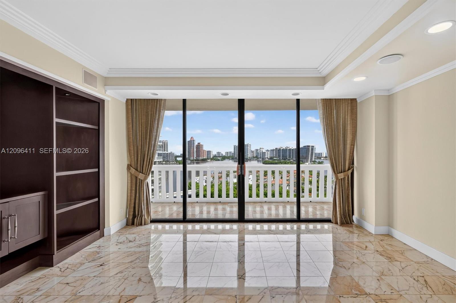 3000 Island Boulevard