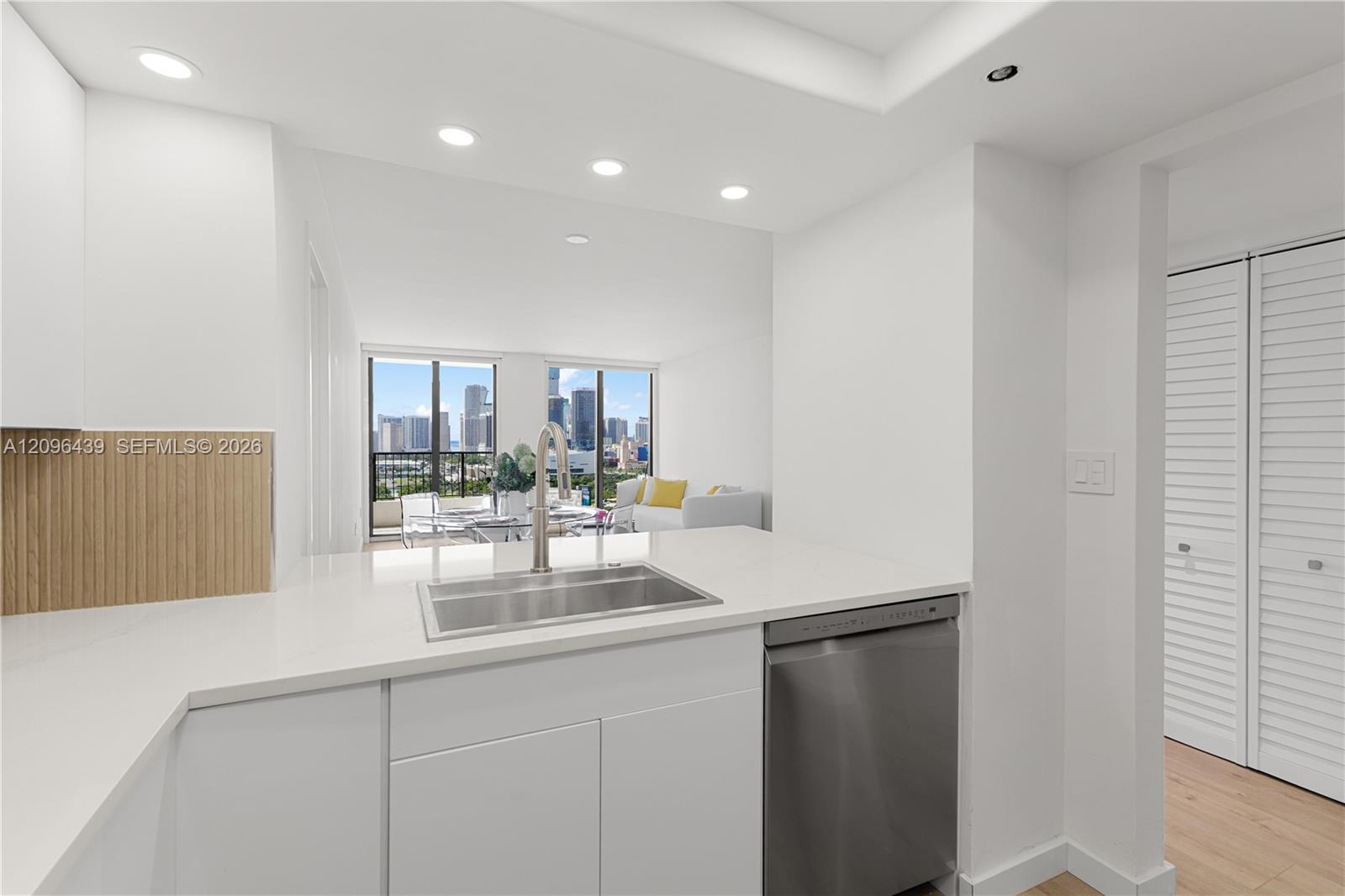 555 NE 15th Street