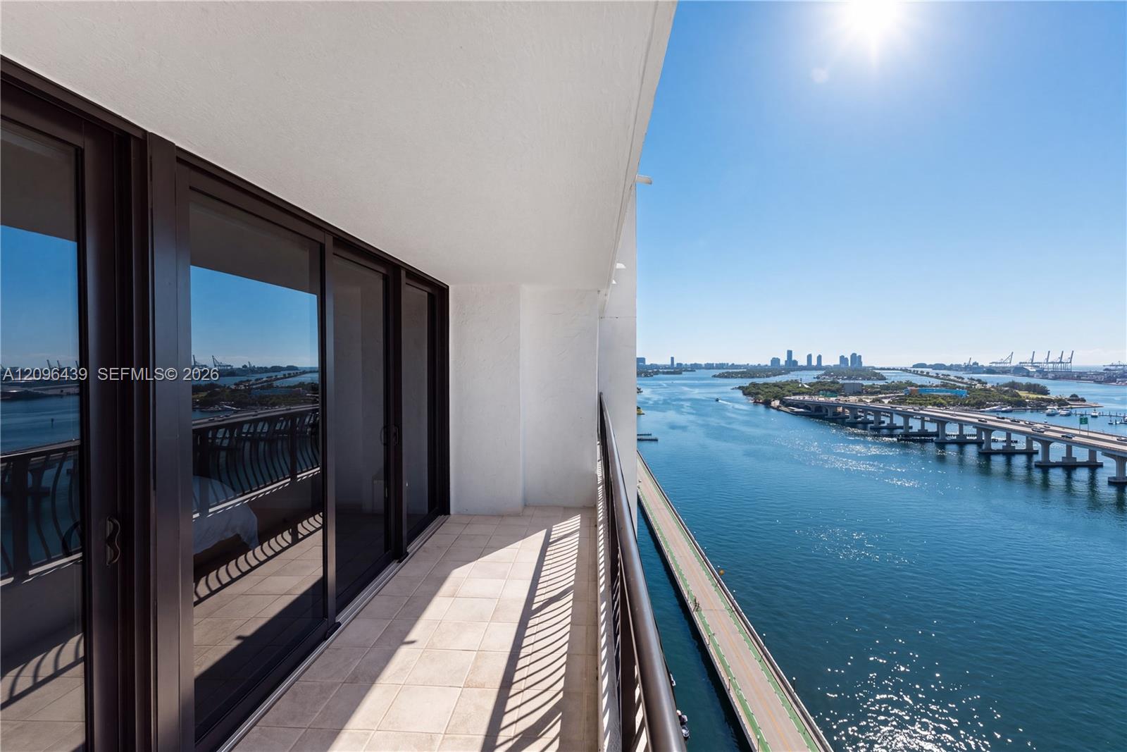 555 NE 15th Street