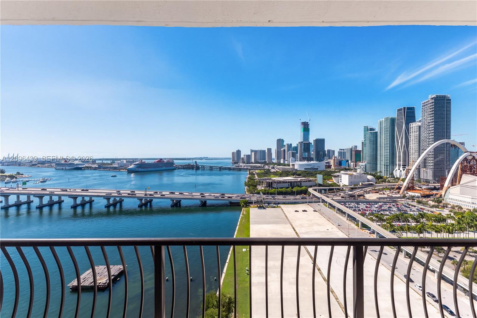 555 NE 15th Street