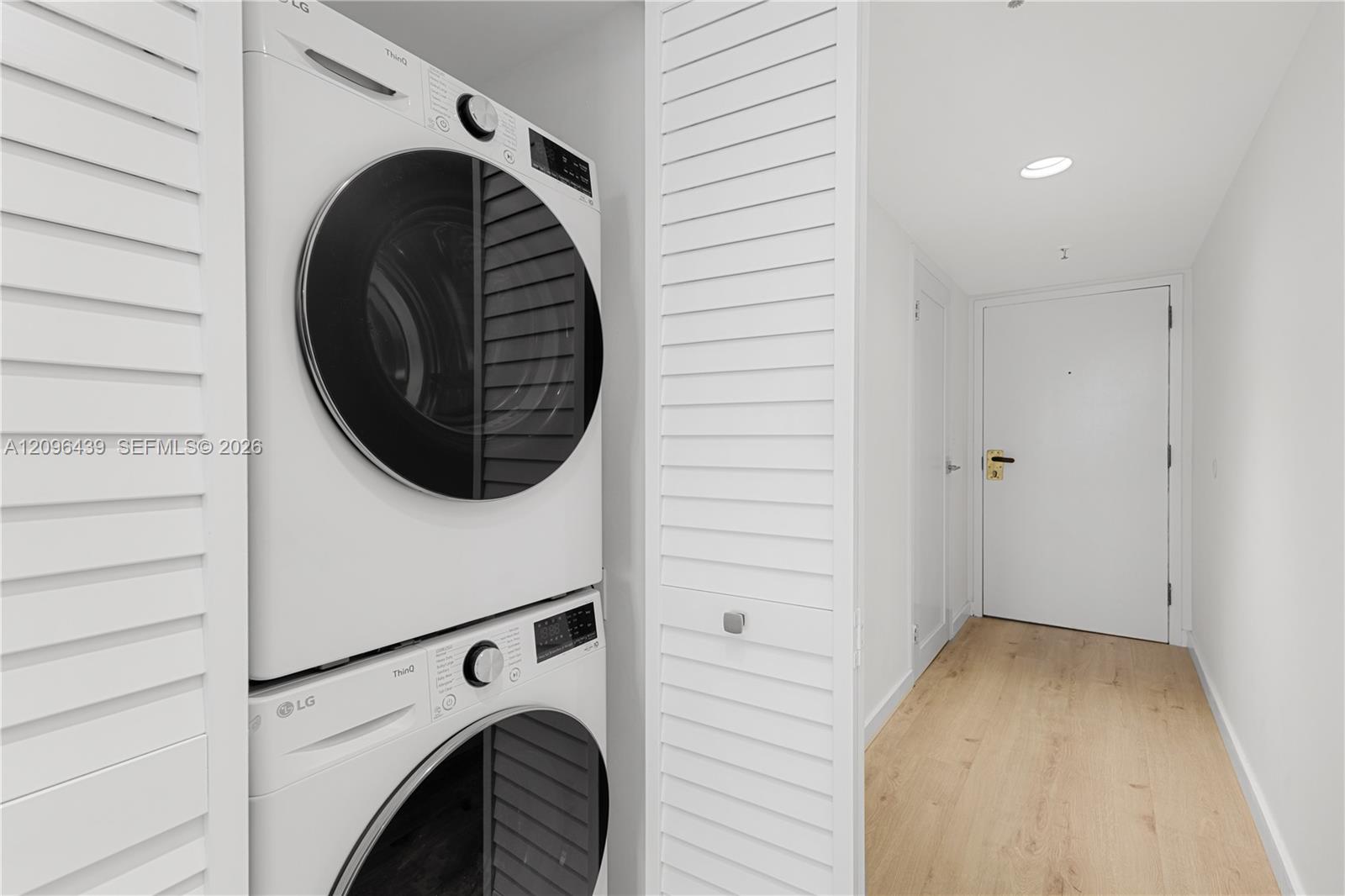 555 NE 15th Street