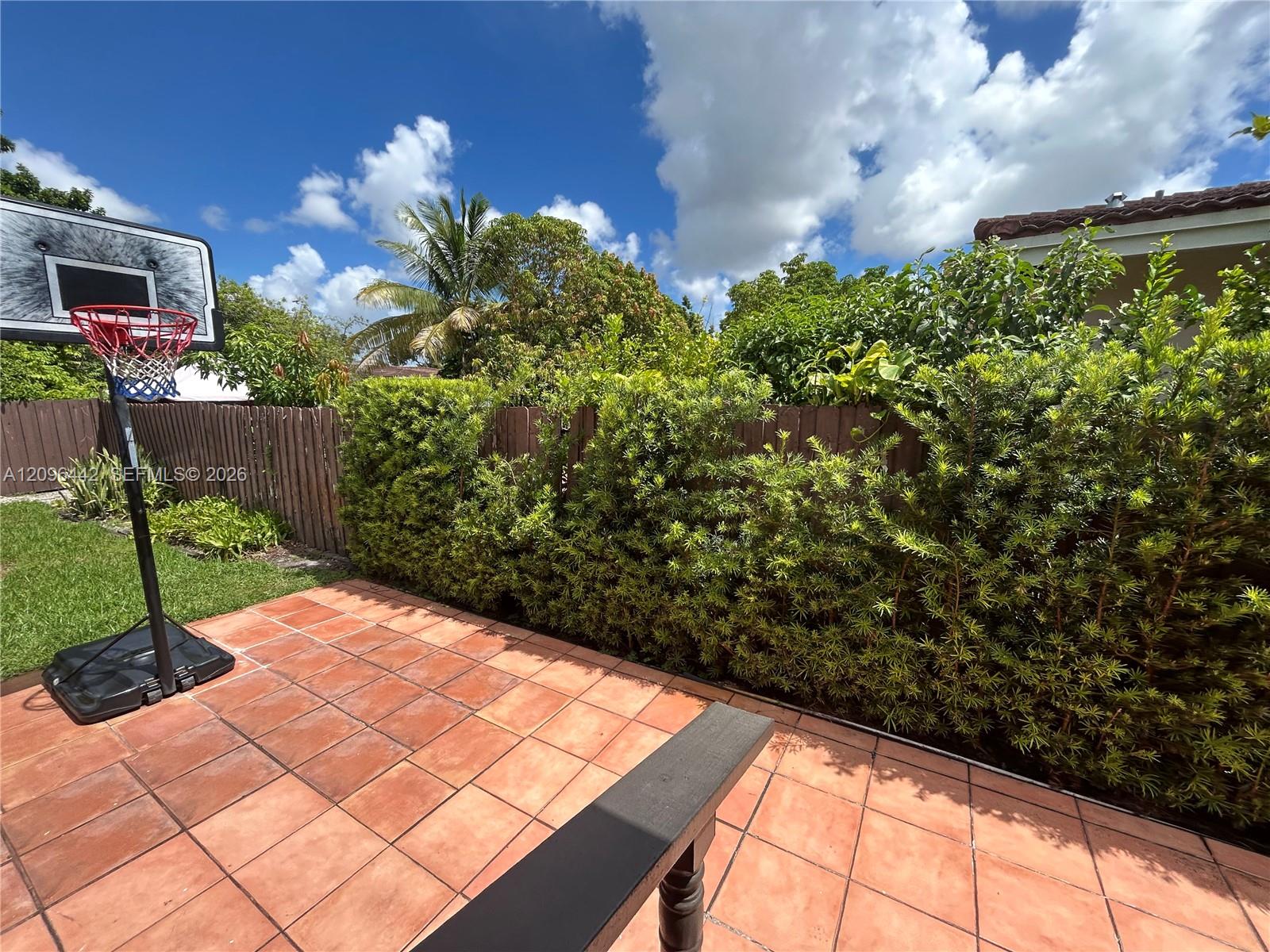 2331 SW 7th Street