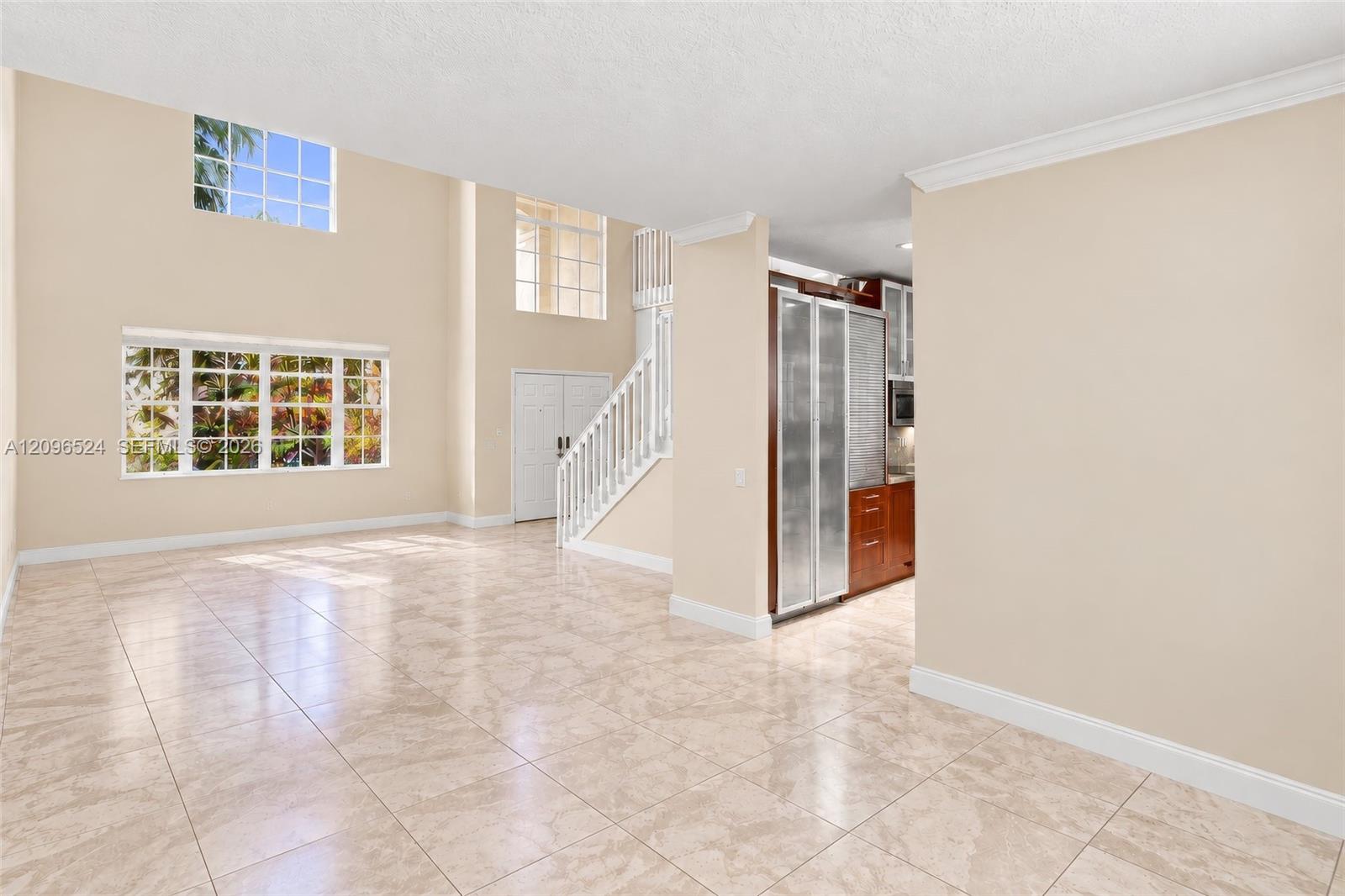 447 Cambridge Drive gallery image #11