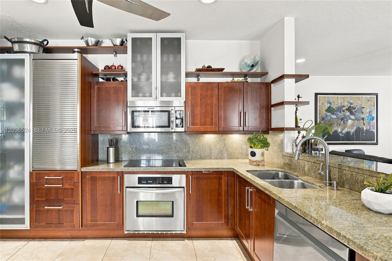 447 Cambridge Drive gallery image #16