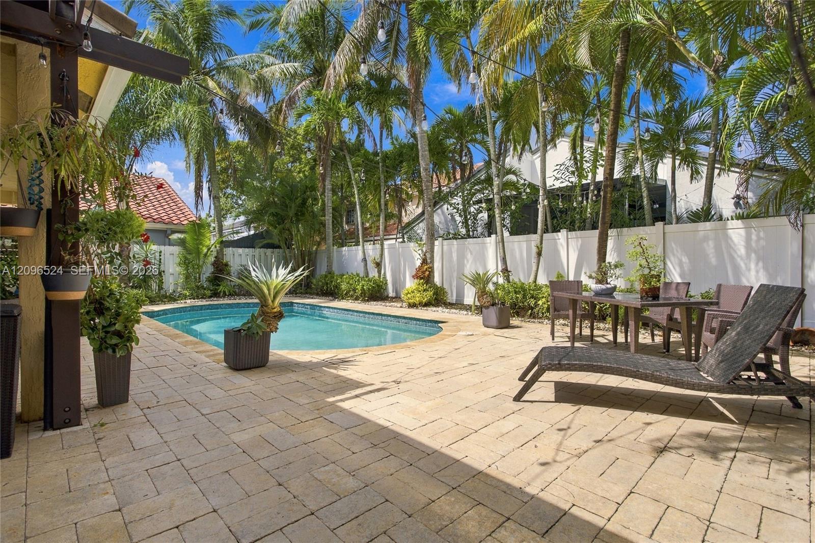 447 Cambridge Drive gallery image #39