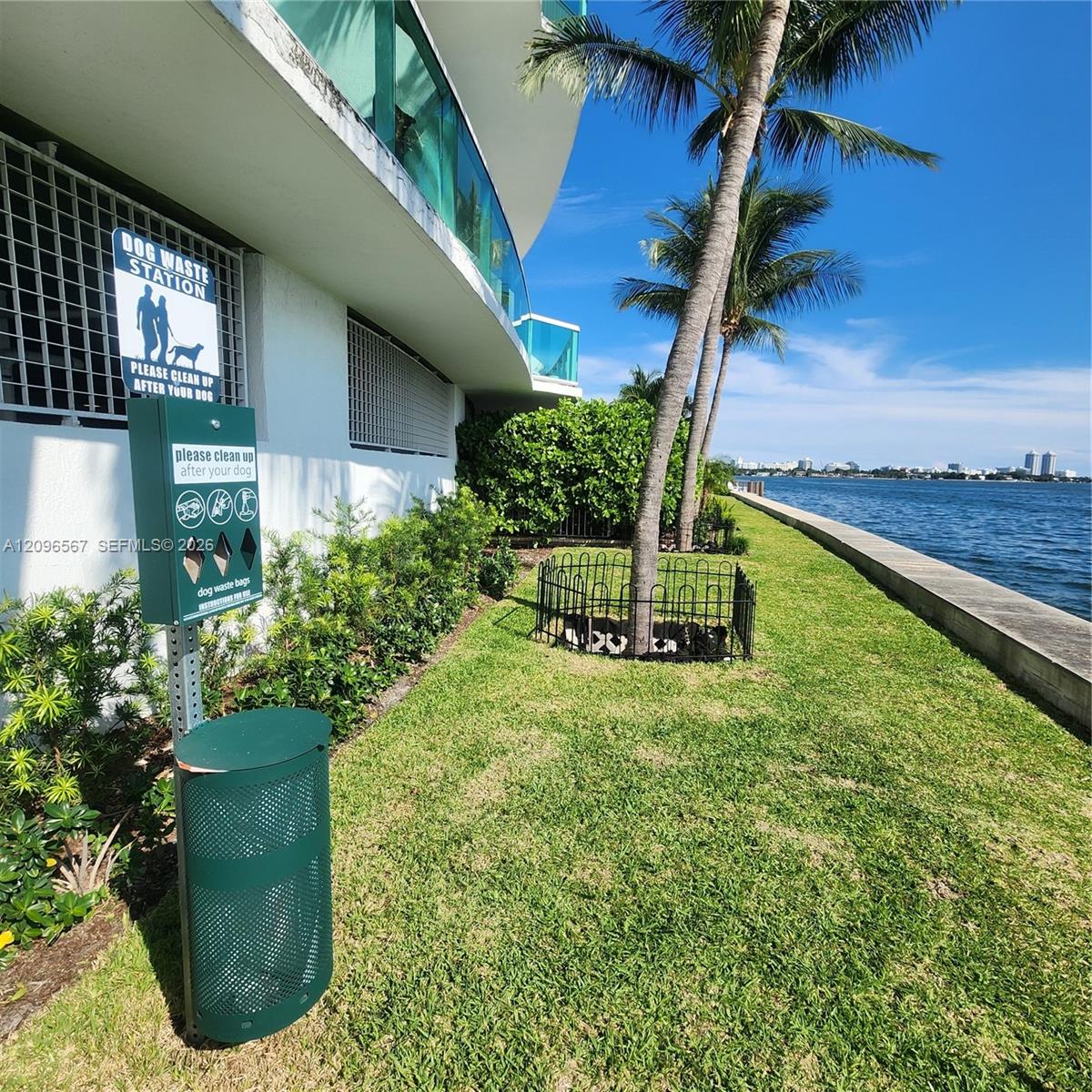 2000 Bay Drive
