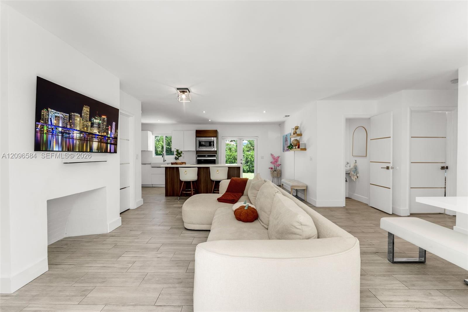 125 NW 100th Terrace