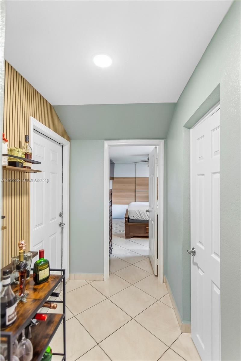 326 E 44th Street