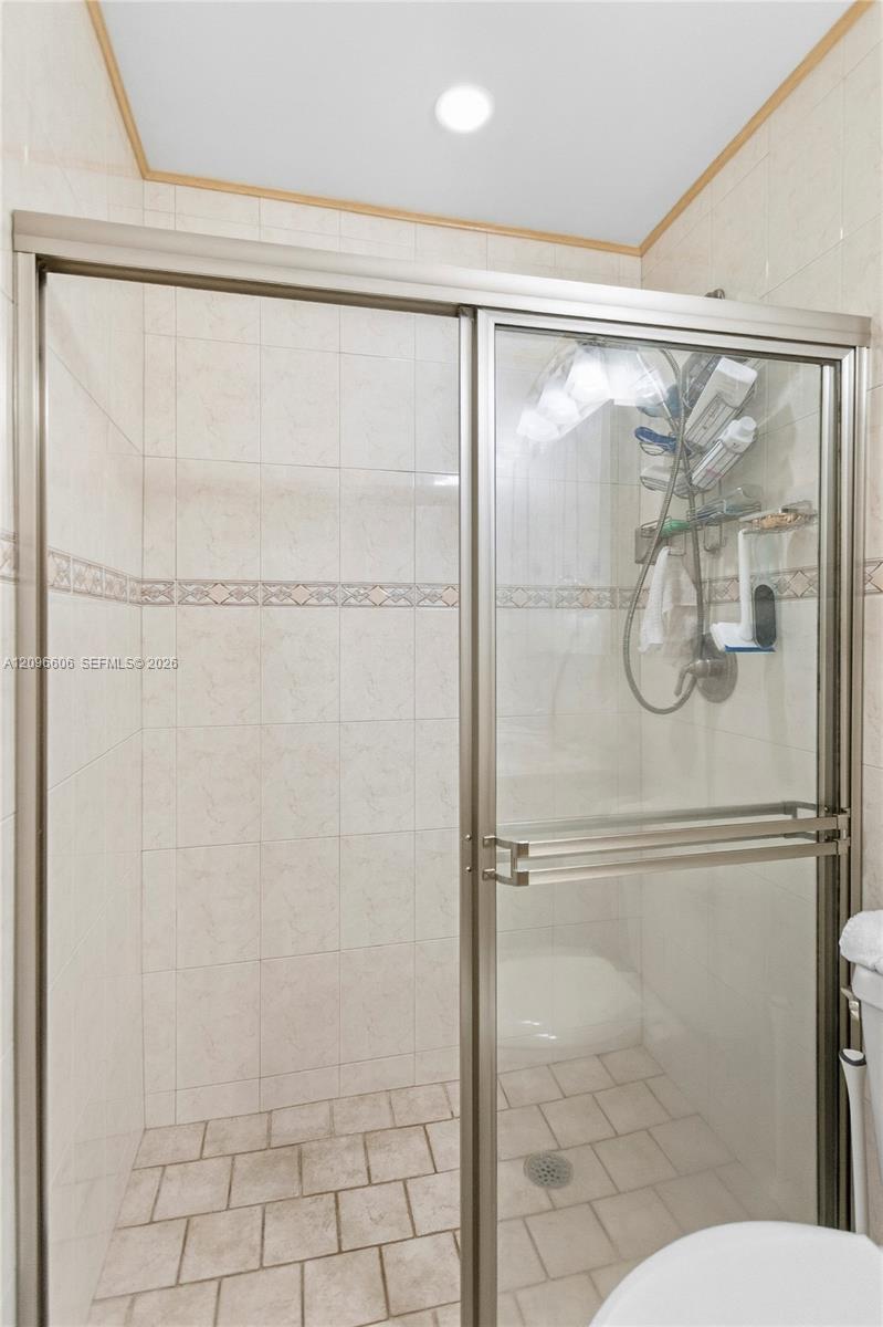 326 E 44th Street