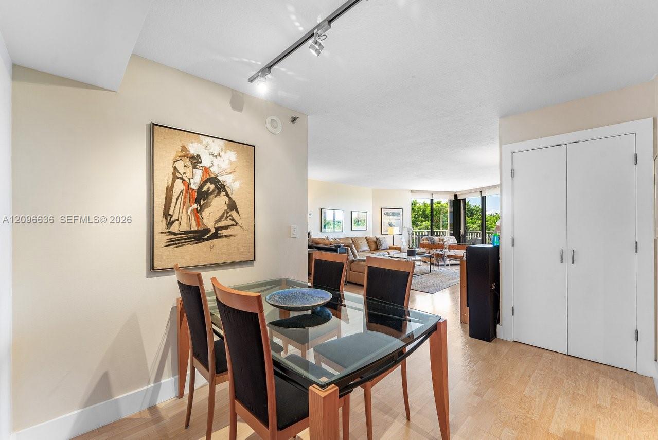 2000 Towerside Terrace