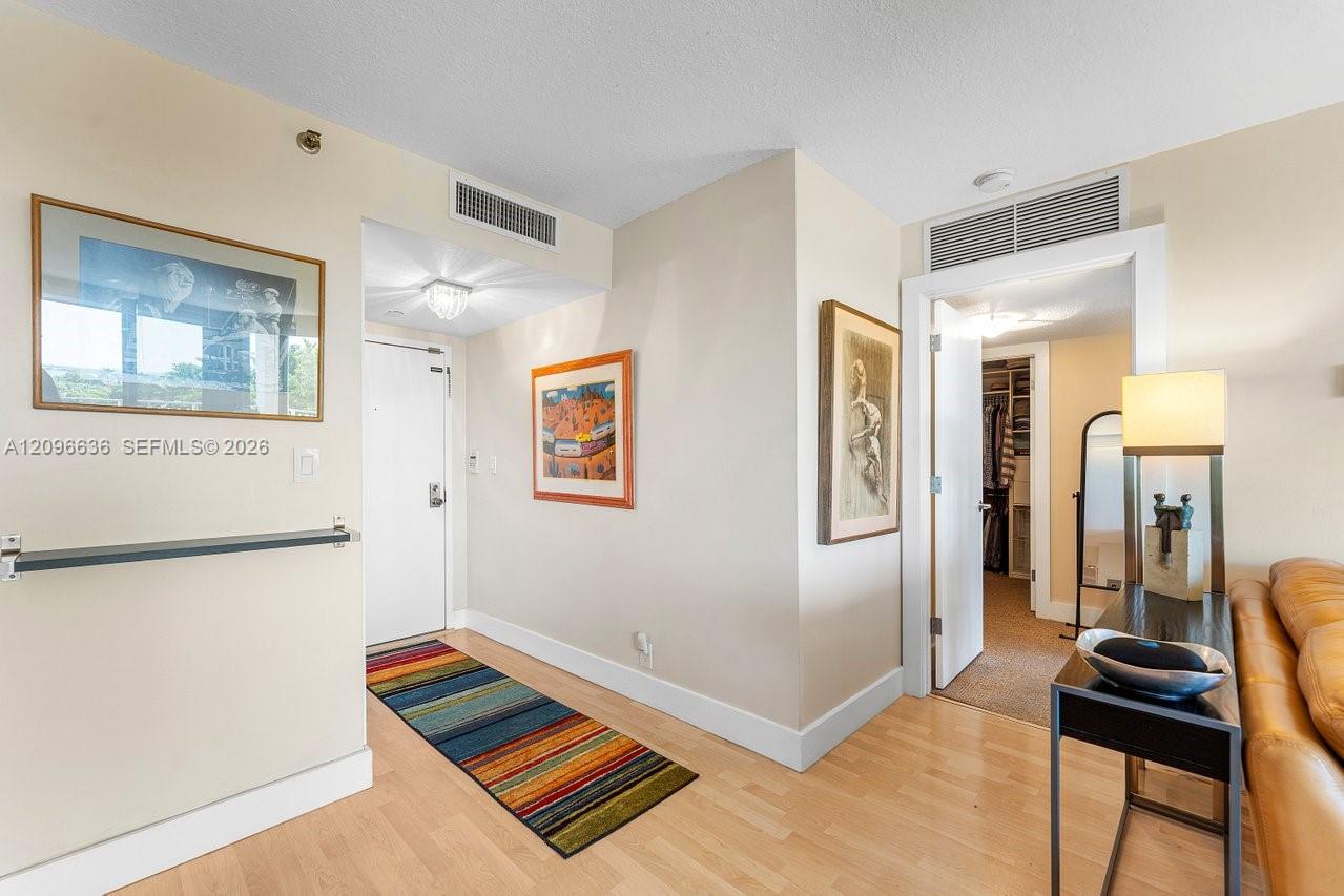 2000 Towerside Terrace