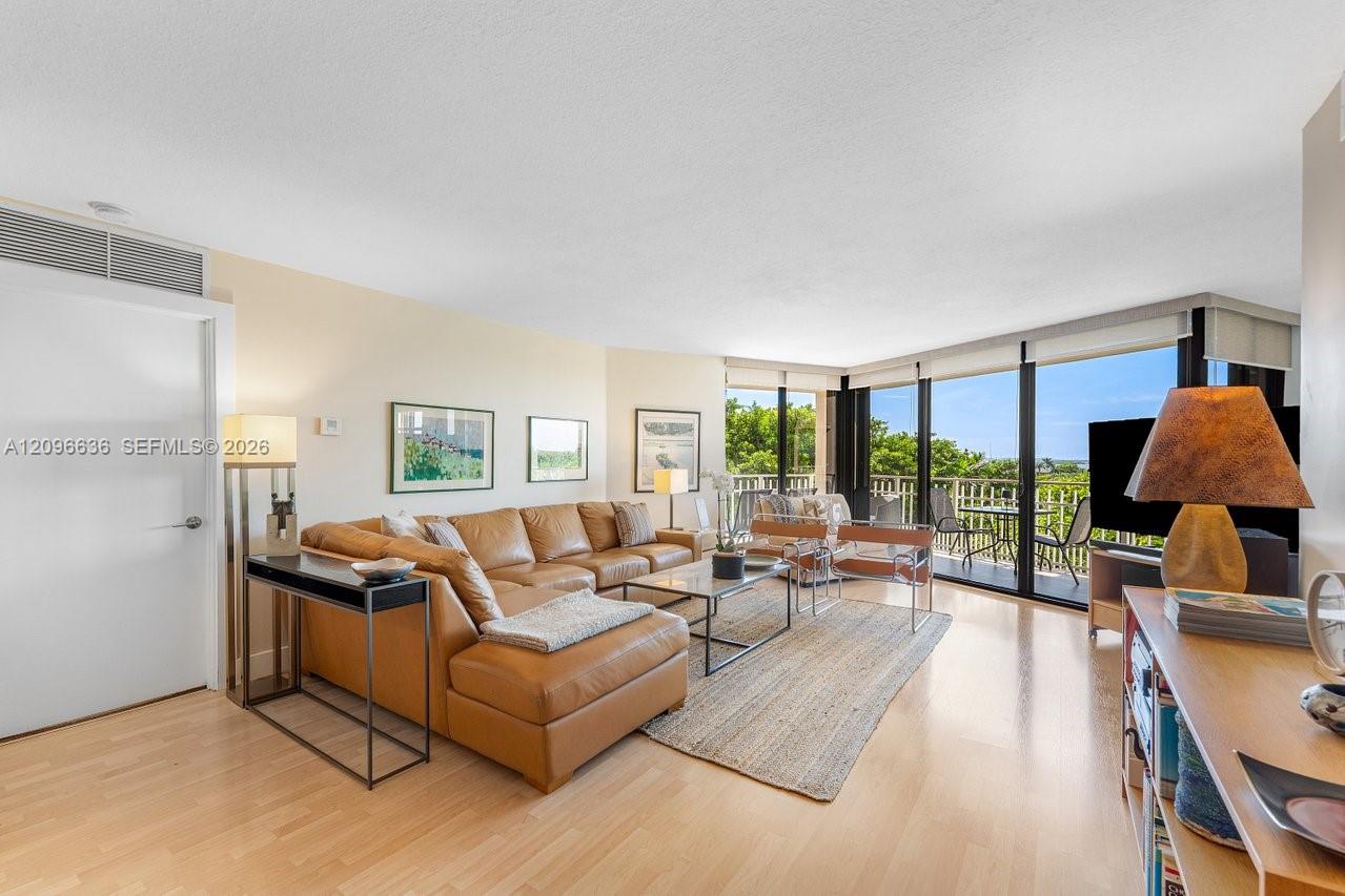 2000 Towerside Terrace