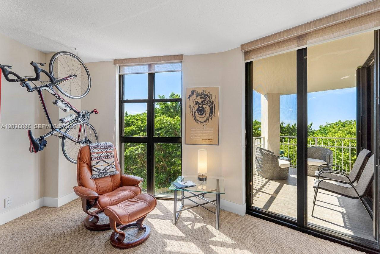 2000 Towerside Terrace