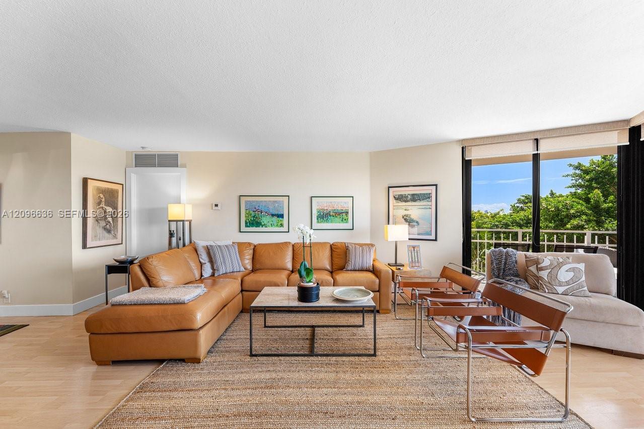 2000 Towerside Terrace