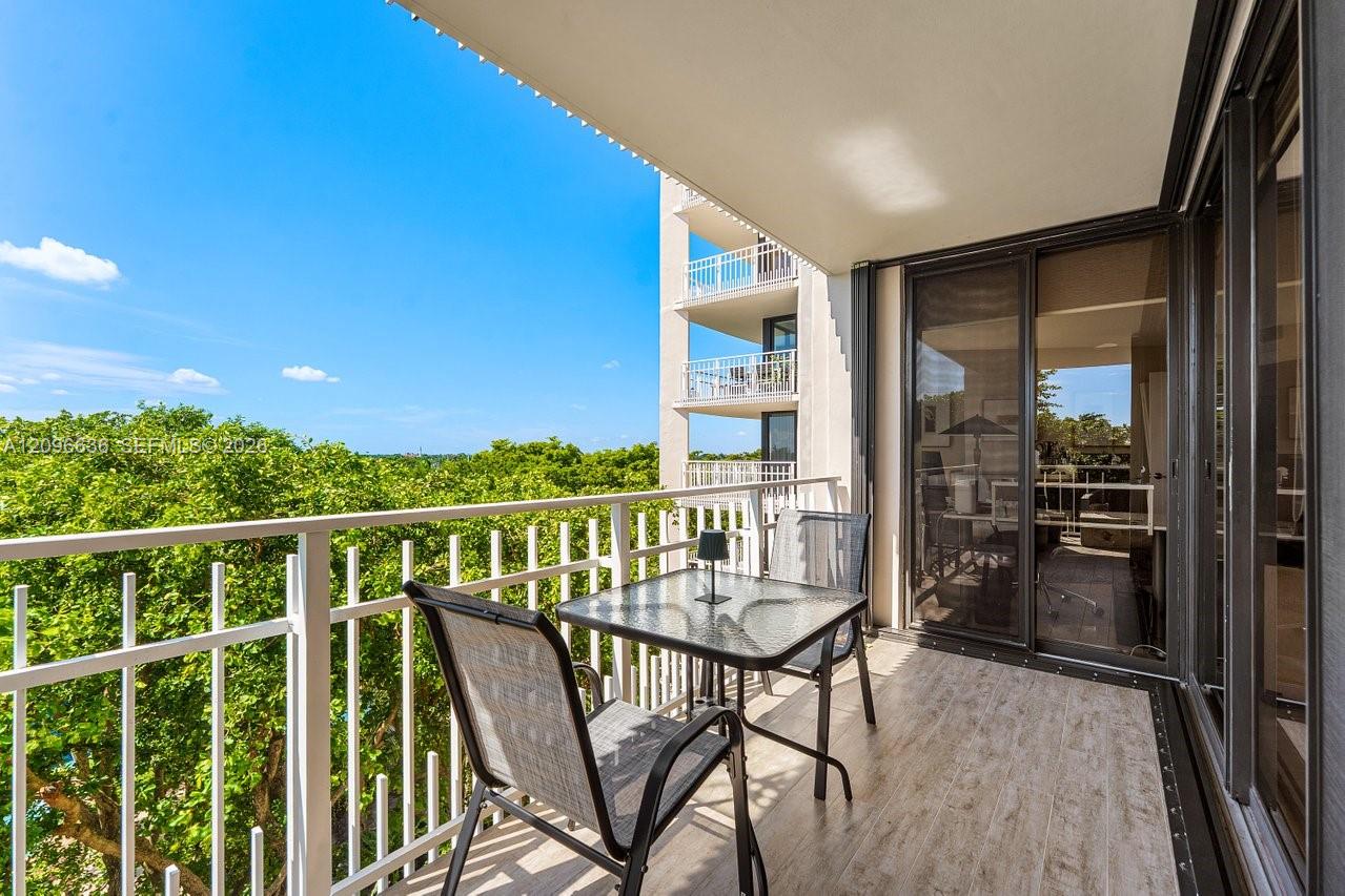 2000 Towerside Terrace