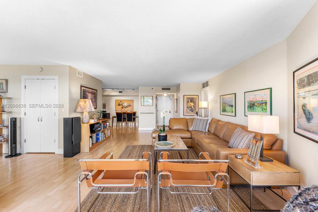 2000 Towerside Terrace