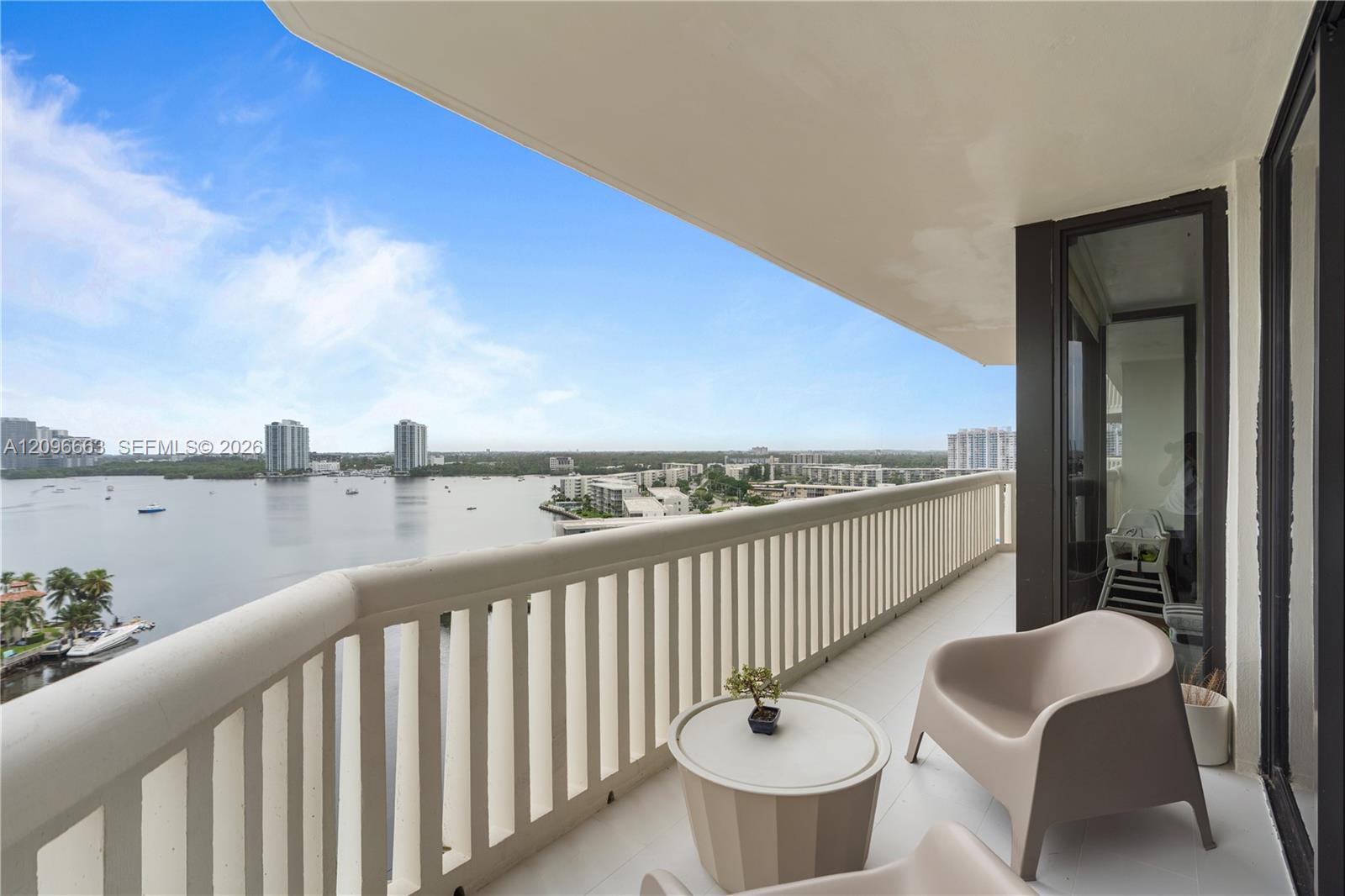 1000 E Island Boulevard