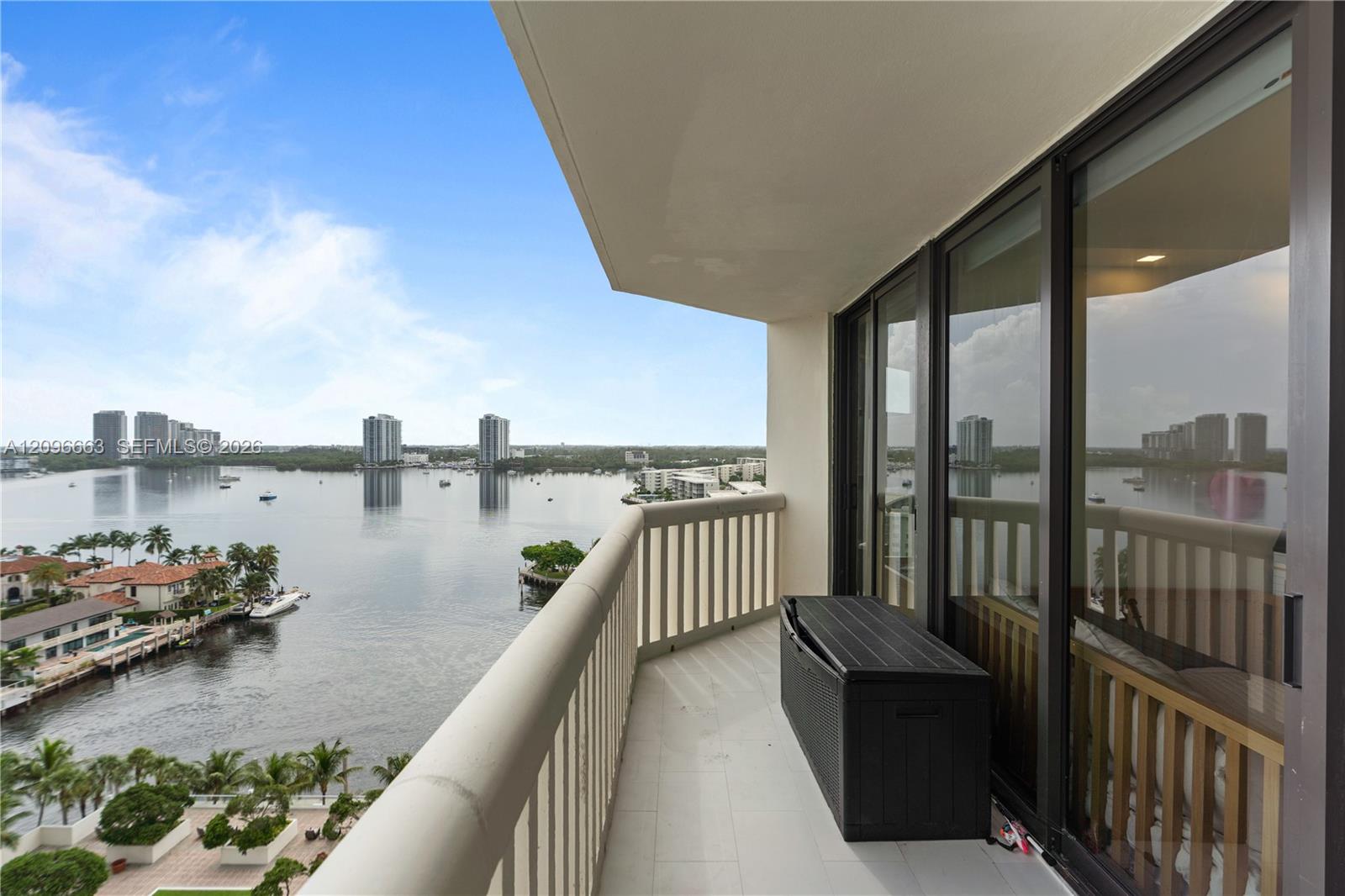 1000 E Island Boulevard