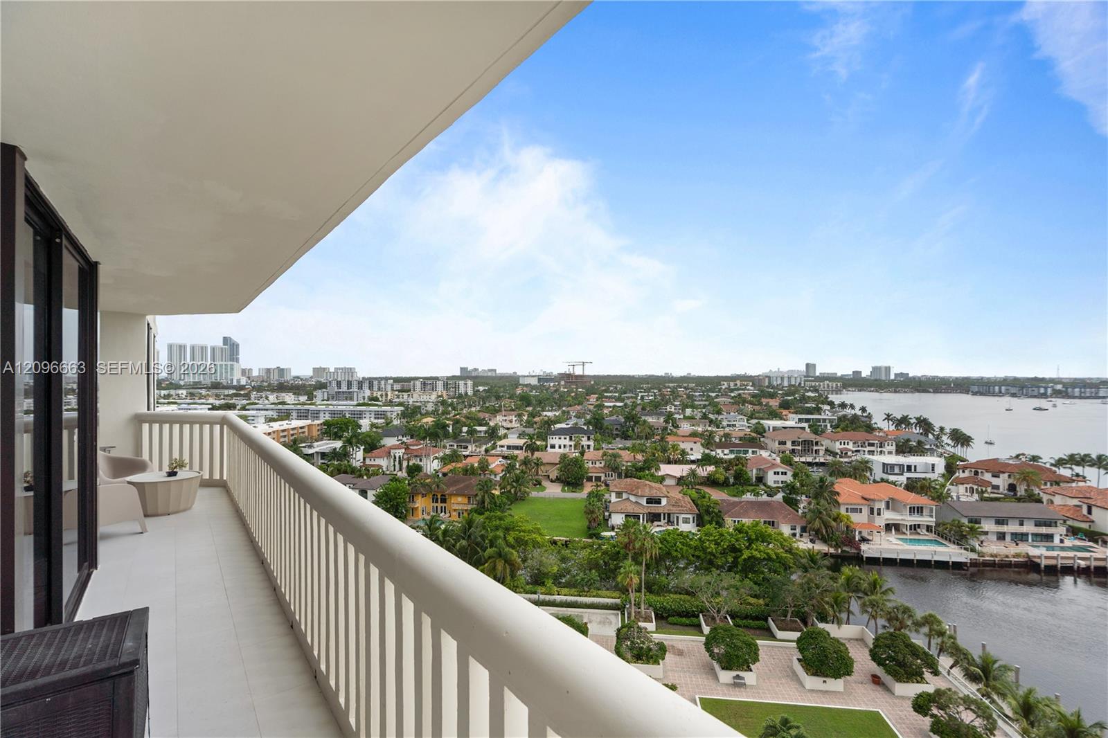 1000 E Island Boulevard