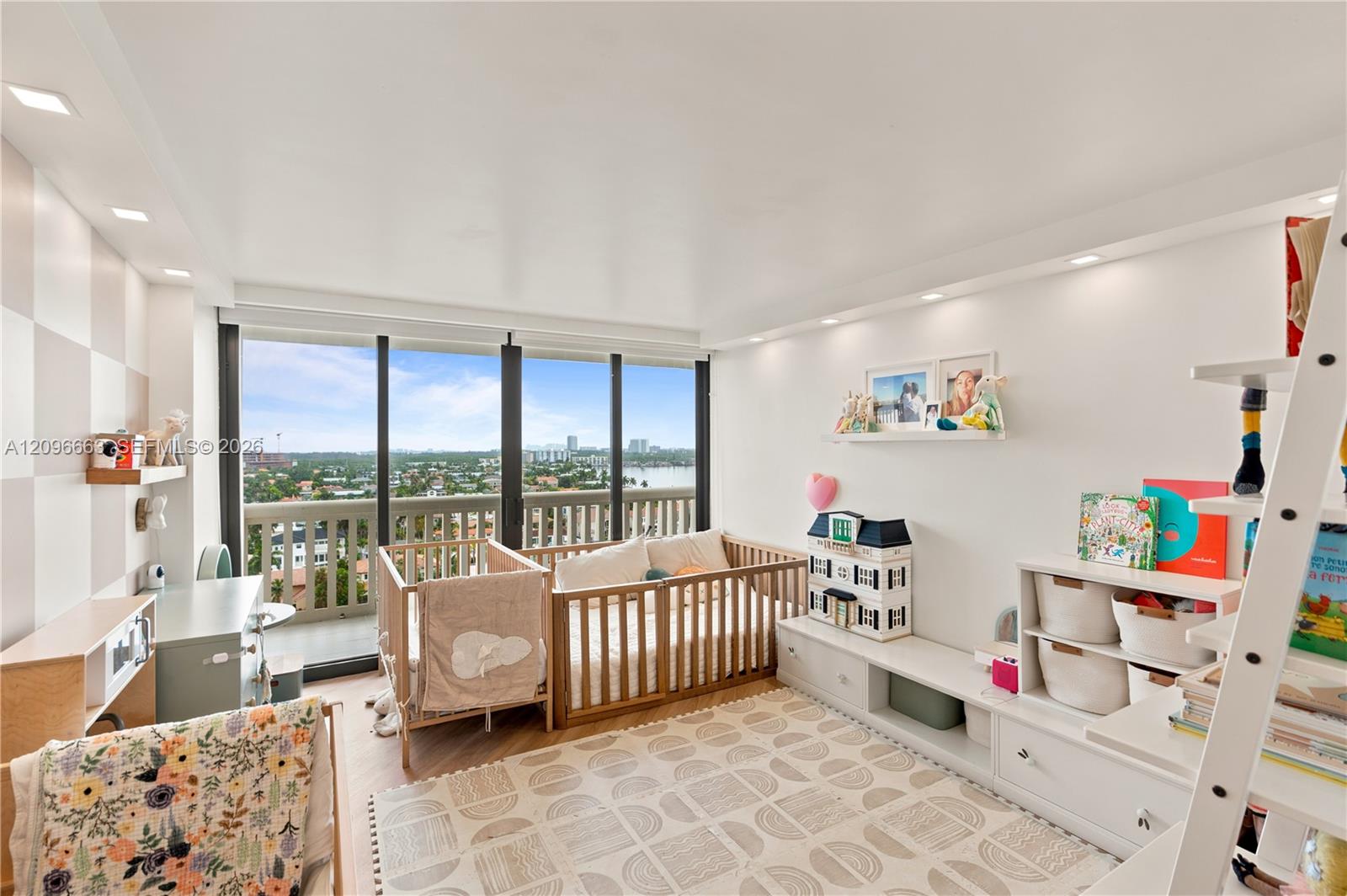 1000 E Island Boulevard