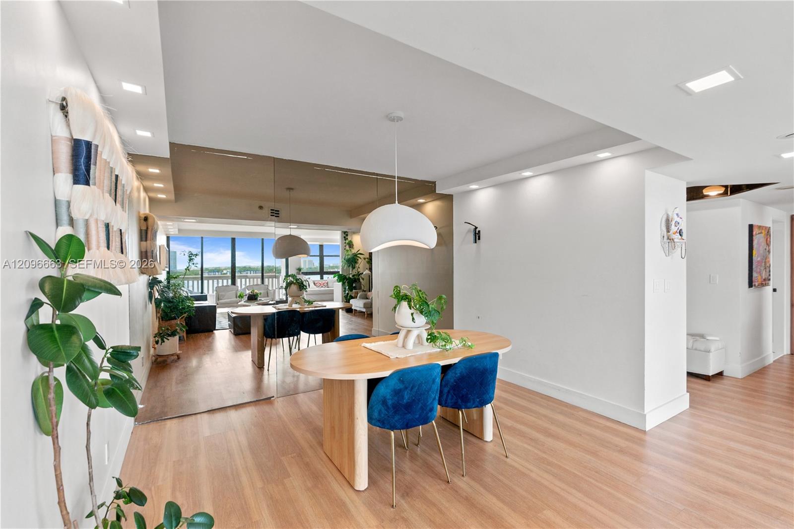 1000 E Island Boulevard