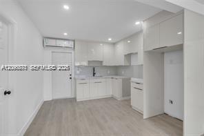 2121 NW 86th Terrace