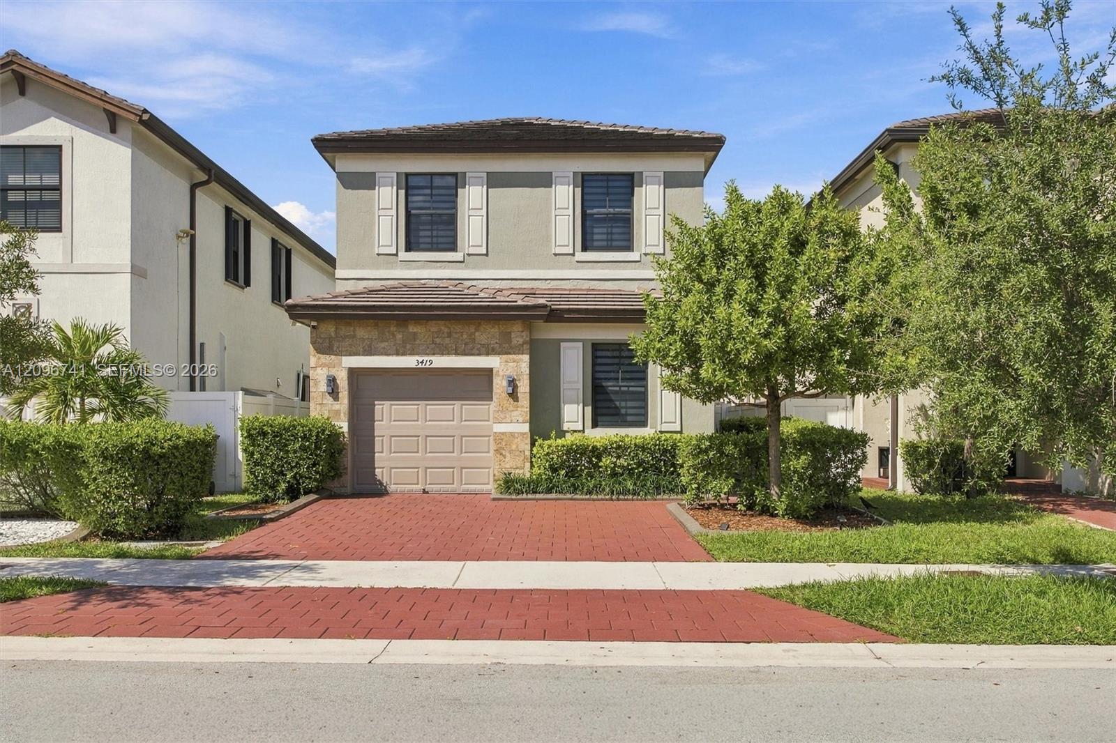 3419 W 109th Place