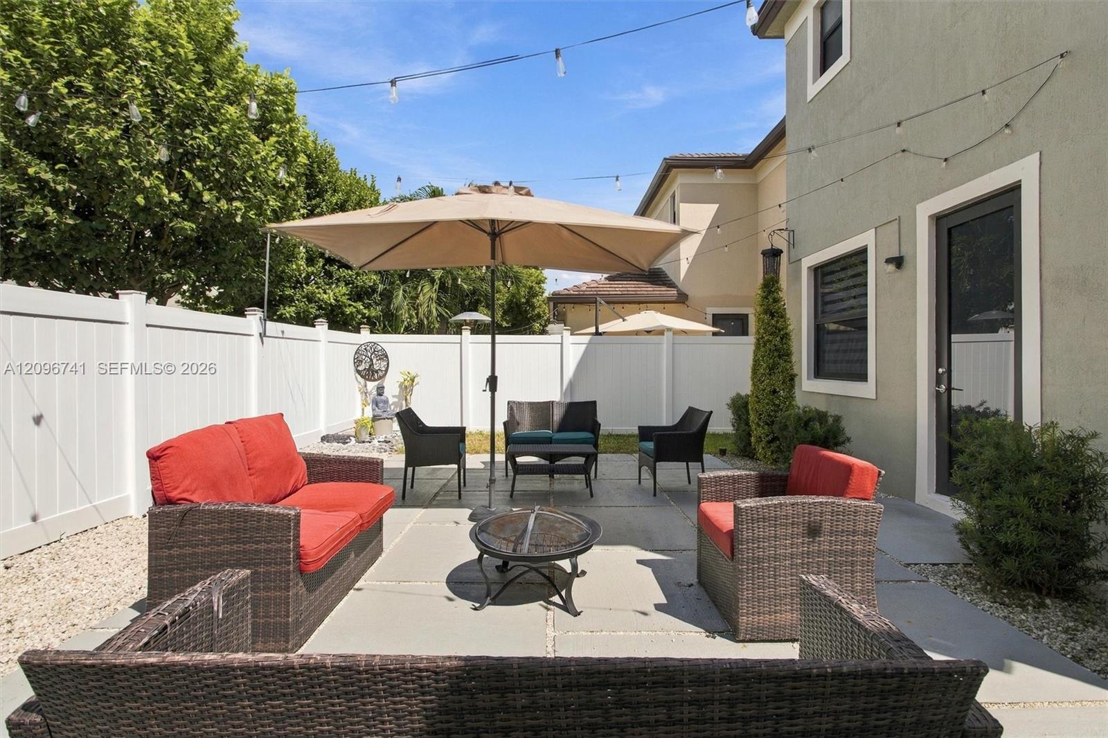 3419 W 109th Place