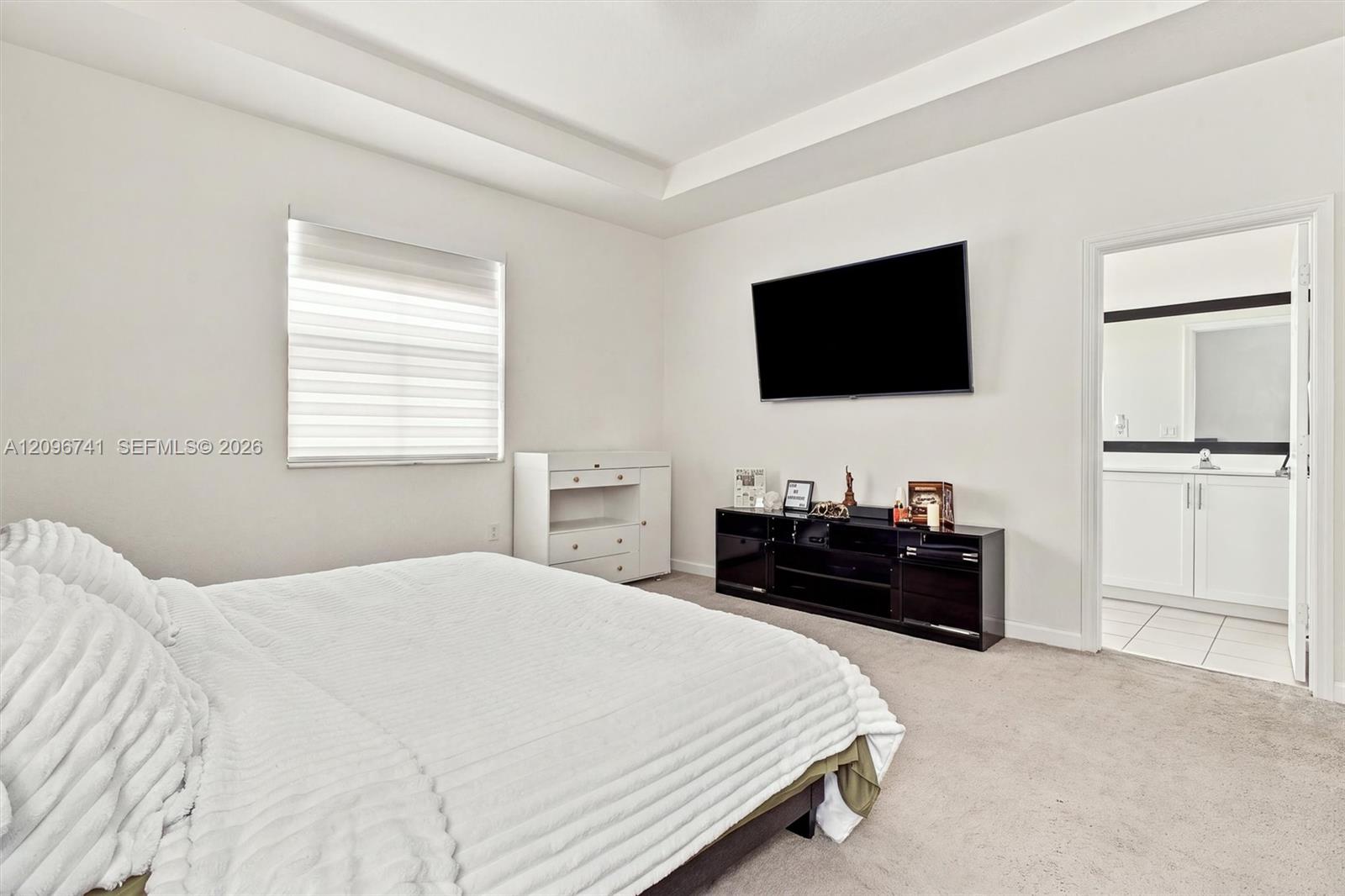 3419 W 109th Place