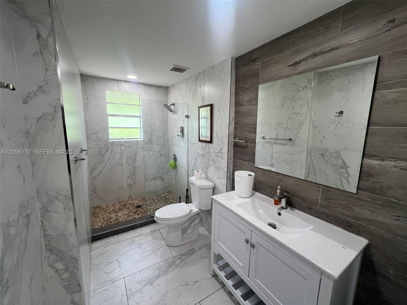 550 NW 30th Street