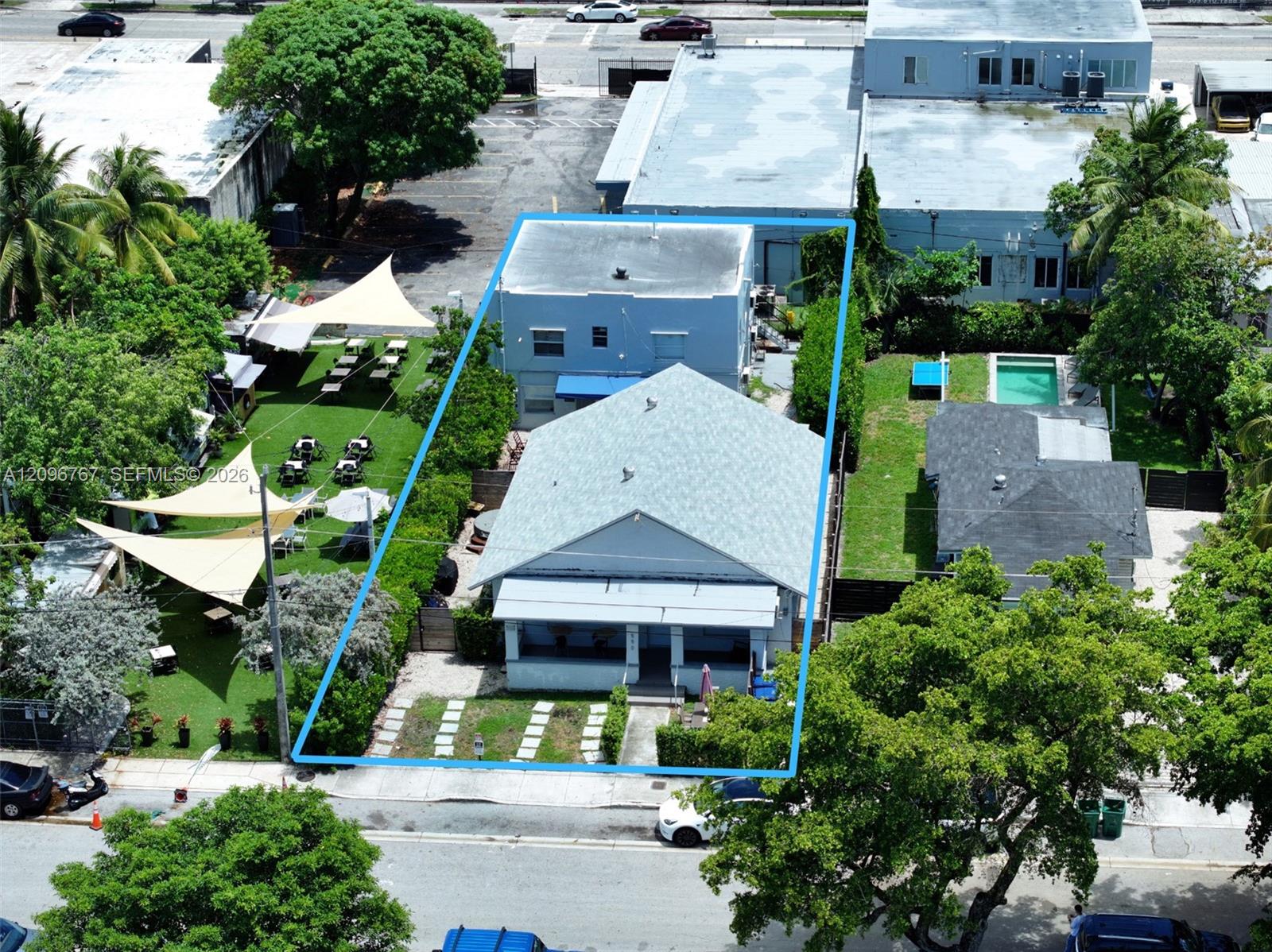 550 NW 30th Street